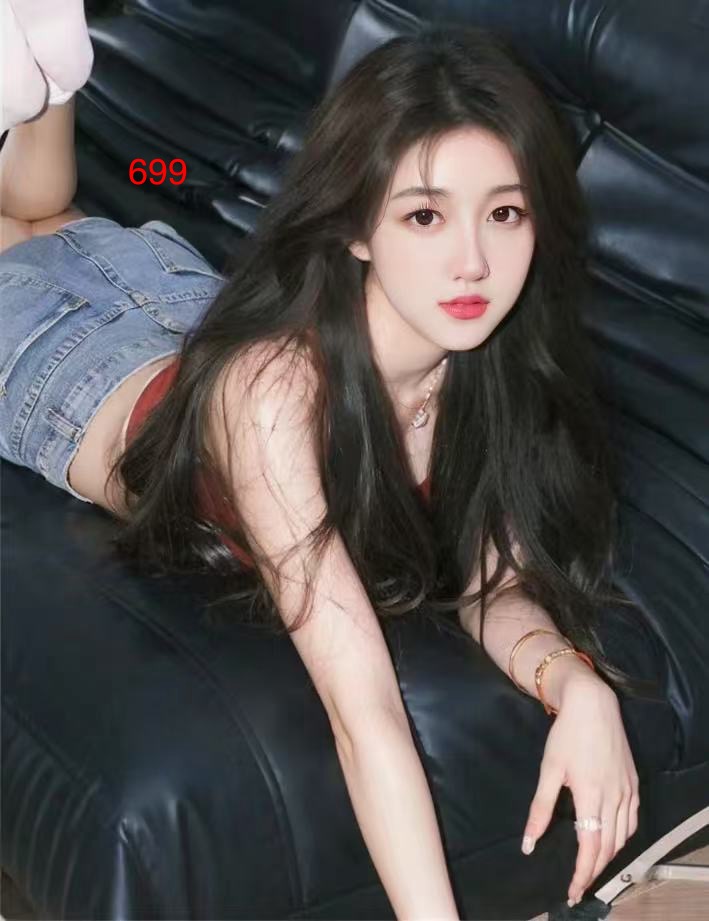 699.JPG