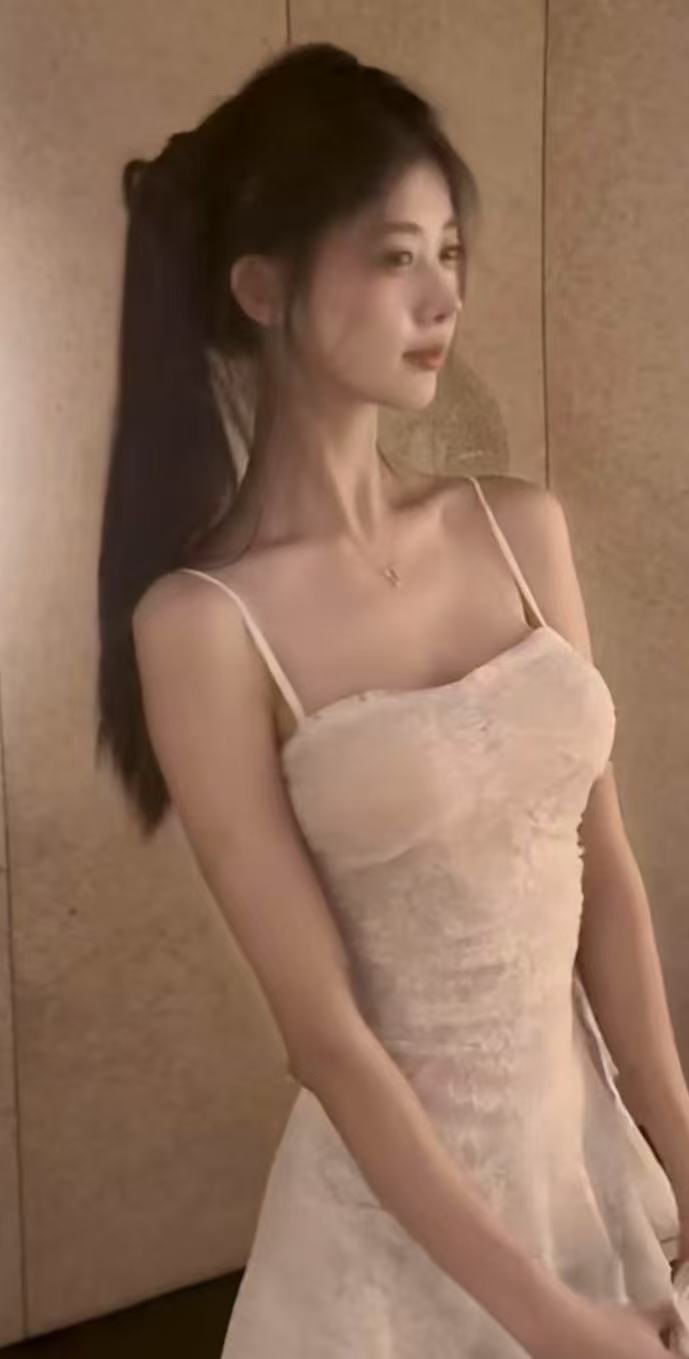 933.JPG