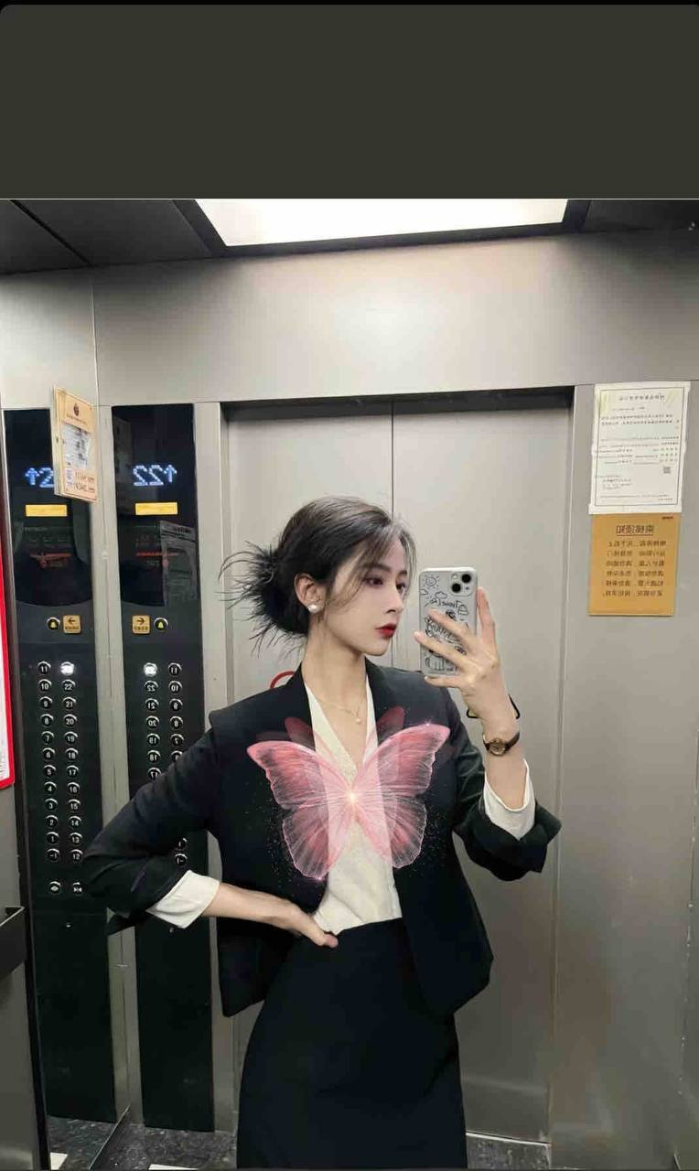 photo_2025-10-27_21-24-35 (2).jpg