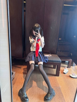 编号: 267798 (点击复制)  省份: #上海ssj81  城市: #上海  年龄: 18