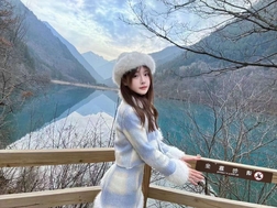 苏州   Pure and lovely-精緻臉 网红纯欲 甜美留学生