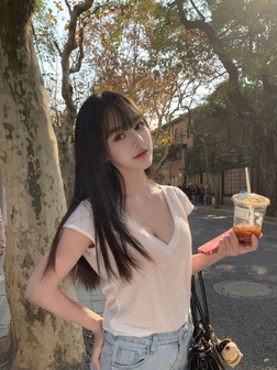 编号: 269318 (点击复制)  昵称:Qz21  省份: #上海  城市: #上海